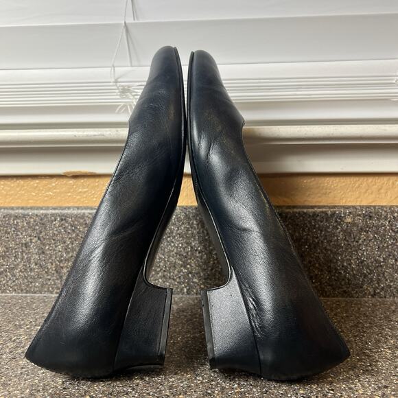 Trotters Womens Sz 11 M Comfort Casual Classic Black Leather Slip On Dress Heels - Picture 5 of 12